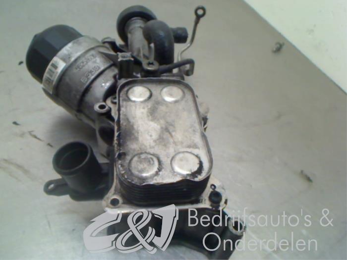 Boîtier filtre à huile d'un Fiat Doblo (263) 1.3 D Multijet 2011