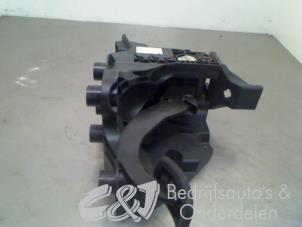 Used Brake pedal Opel Vivaro 1.6 CDTI BiTurbo 120 Price € 42,00 Margin scheme offered by C&J bedrijfsauto's & onderdelen