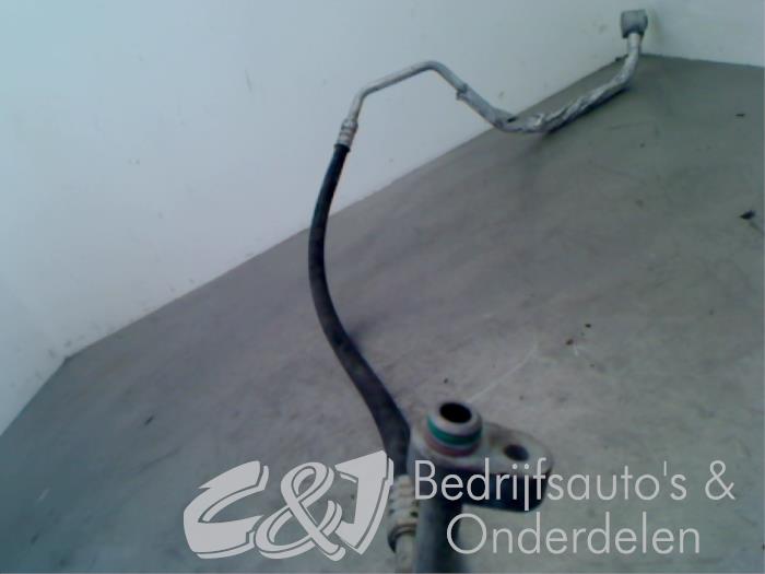 Air conditioning line from a Citroën Jumper (U9) 2.2 HDi 110 Euro 5 2015