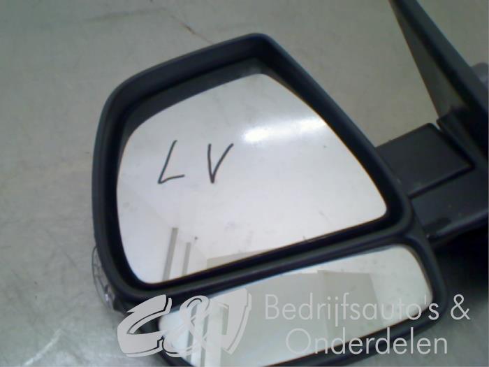 Außenspiegel links van een Opel Combo 1.3 CDTI 16V ecoFlex 2015