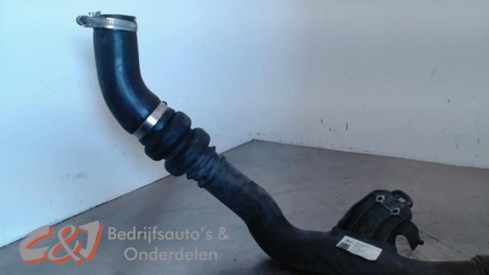 Gebrauchte Intercooler Rohr Ford Transit 2.0 TDCi 16V Eco Blue 130 Preis € 21,00 Margenregelung angeboten von C&J Bedrijfsauto's & Onderdelen