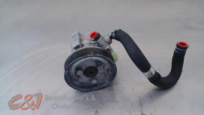 Usagé Pompe de direction Fiat Fiorino (225) 1.3 D 16V Multijet Prix € 19,95 Règlement à la marge proposé par C&J Bedrijfsauto's & Onderdelen
