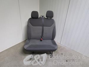 Used Double front seat, right Renault Trafic New (FL) 2.0 dCi 16V 90 Price € 236,25 Margin scheme offered by C&J bedrijfsauto's & onderdelen