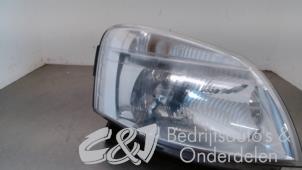 Używane Reflektor prawy Citroen Berlingo 1.6 HDI 16V 75 Cena € 36,75 Procedura marży oferowane przez C&J bedrijfsauto's & onderdelen