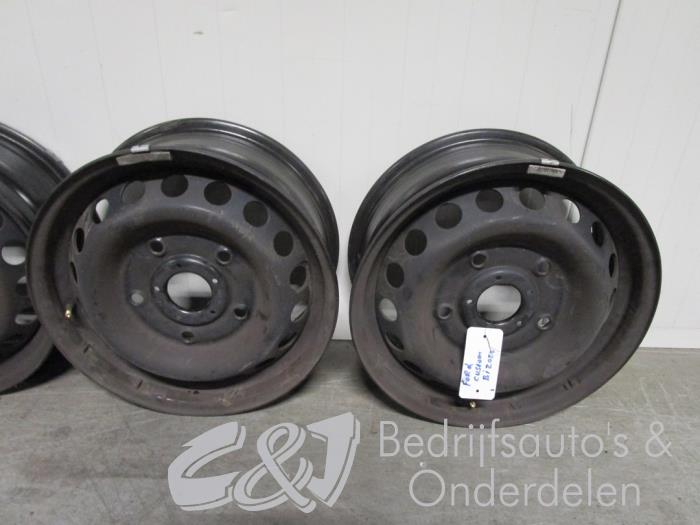 Set of wheels from a Ford Transit Custom 2.2 TDCi 16V 2015