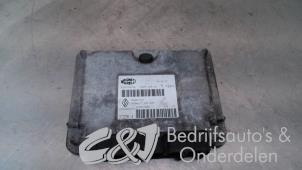 Usados Ordenador de caja automática Opel Vivaro 2.5 CDTI 16V Precio € 210,00 Norma de margen ofrecido por C&J bedrijfsauto's & onderdelen