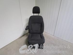 Gebrauchte Sitz links Renault Trafic Passenger (1JL/2JL/3JL/4JL) 1.6 dCi 95 Preis € 393,75 Margenregelung angeboten von C&J bedrijfsauto's & onderdelen