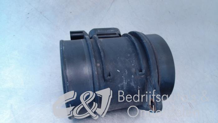 Airflow meter from a Opel Movano 2.3 CDTi 16V FWD 2012