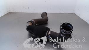 Used Intercooler hose Opel Vivaro 2.5 CDTI 16V Price € 120,75 Margin scheme offered by C&J bedrijfsauto's & onderdelen