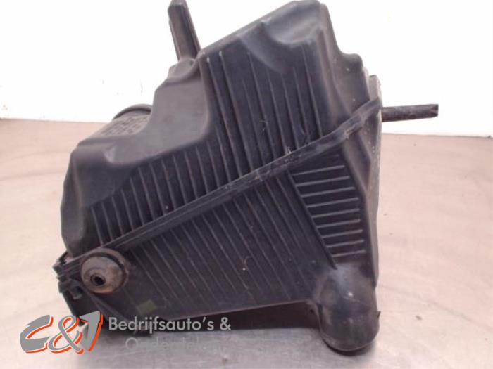 Gebrauchte Luftfiltergehäuse Renault Kangoo Express (FW) 1.5 dCi 70 Preis € 10,50 Margenregelung angeboten von C&J Bedrijfsauto's & Onderdelen
