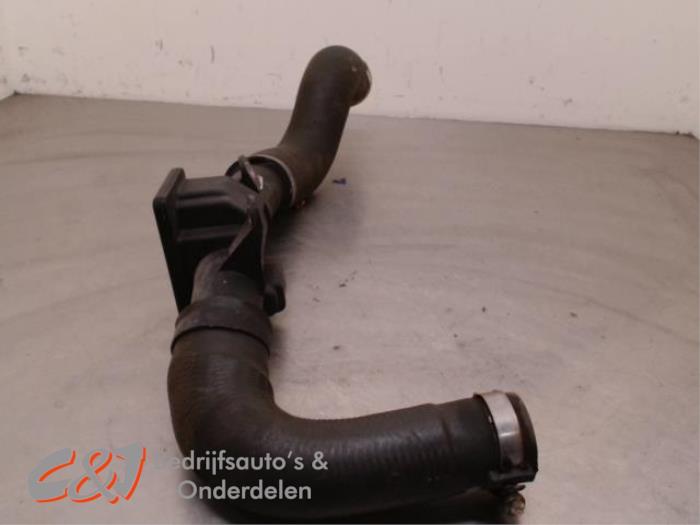 Gebrauchte Intercooler Rohr Renault Kangoo Express (FW) 1.5 dCi 70 Preis € 15,75 Margenregelung angeboten von C&J Bedrijfsauto's & Onderdelen