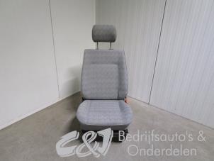 Używane Fotel prawy Volkswagen Transporter Cena € 194,25 Procedura marży oferowane przez C&J bedrijfsauto's & onderdelen