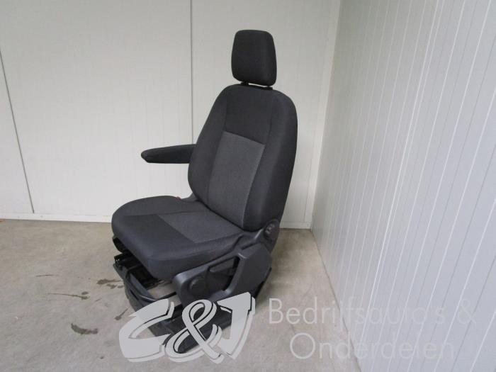 Seat, left from a Ford Transit 2.2 TDCi 16V RWD 2016