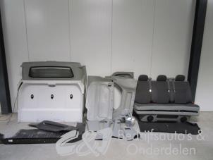 Używane Podwójna kabina Opel Vivaro 2.5 CDTI 16V Cena € 1.588,13 Z VAT oferowane przez C&J bedrijfsauto's & onderdelen