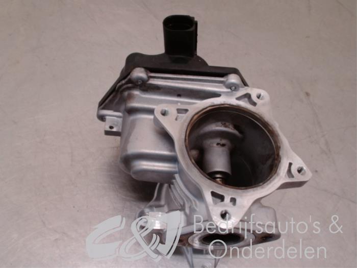 EGR valve from a Volkswagen Crafter 2.0 TDI 16V 2013