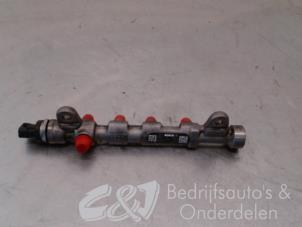 Used Fuel injector nozzle Opel Combo Tour 1.6 CDTI 16V Price € 68,25 Margin scheme offered by C&J bedrijfsauto's & onderdelen