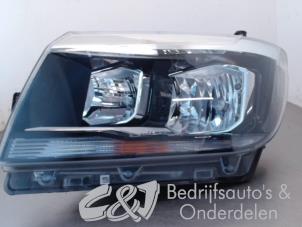 Used Headlight, left Volkswagen Crafter (SY) 2.0 TDI Price € 404,25 Margin scheme offered by C&J bedrijfsauto's & onderdelen