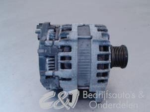 Usagé Dynamo Volkswagen Crafter (SY) 2.0 TDI Prix € 131,25 Règlement à la marge proposé par C&J bedrijfsauto's & onderdelen