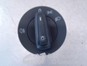 Used Light switch Volkswagen Crafter (SY) 2.0 TDI Price € 31,50 Margin scheme offered by C&J bedrijfsauto's & onderdelen