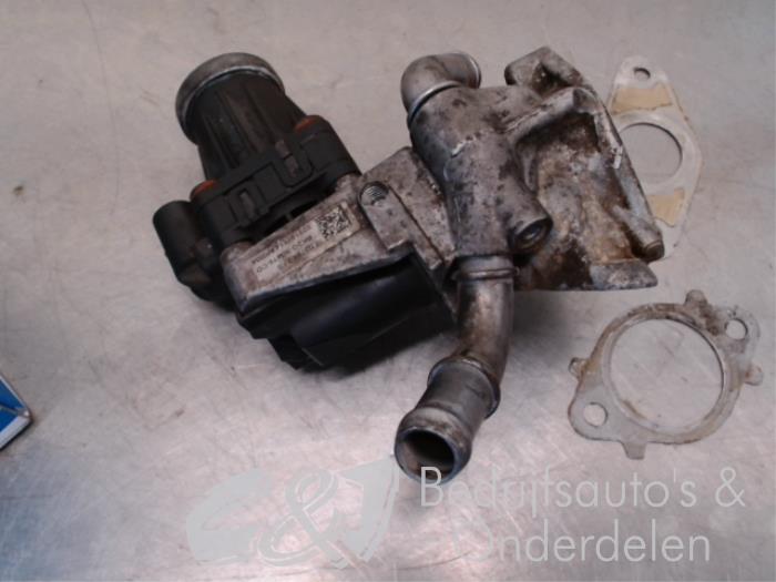 EGR valve from a Citroën Jumper (U9) 2.2 HDi 120 Euro 4 2008