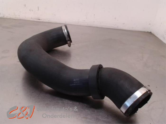 Usagé Tuyau intercooler Volkswagen Transporter T5 2.0 TDI DRF Prix € 15,75 Règlement à la marge proposé par C&J Bedrijfsauto's & Onderdelen