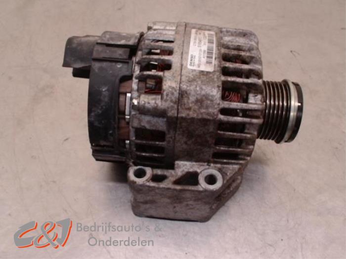 Begagnade Dynamo Opel Combo 1.3 CDTI 16V ecoFlex Pris € 26,25 Marginaltabell erbjuds av C&J Bedrijfsauto's & Onderdelen