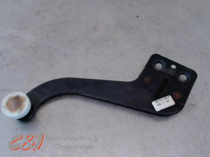 Sliding door roller hinge