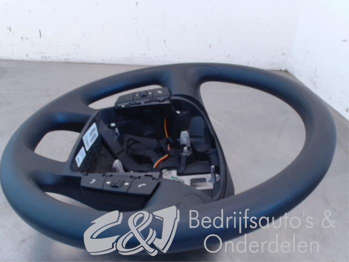 Steering wheel from a Peugeot Boxer (U9) 2.2 HDi 150 2016