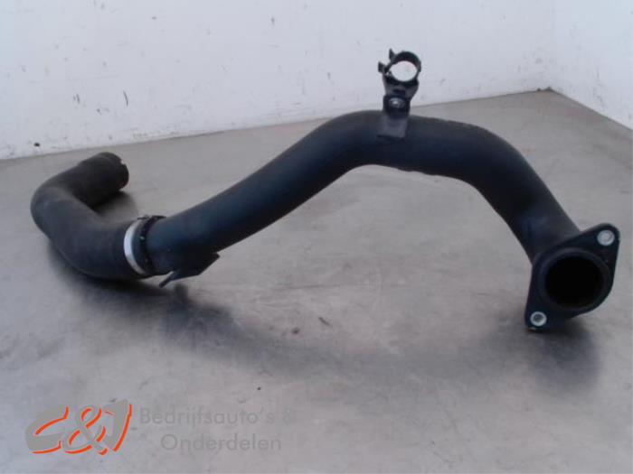 Intercooler Rohr van een Fiat Doblo Cargo (263) 1.3 D Multijet 2021