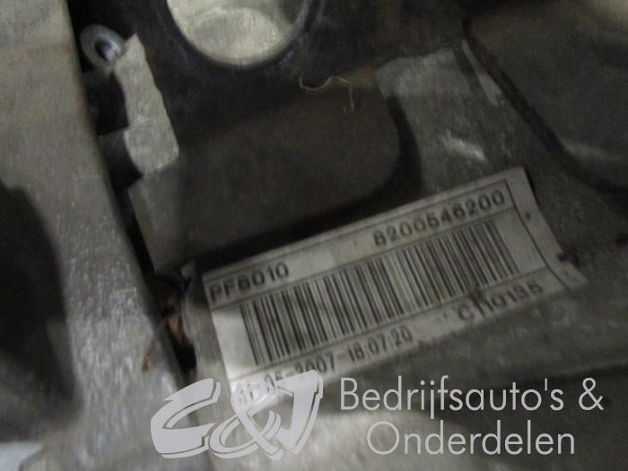 Gearbox from a Renault Trafic New (FL) 2.0 dCi 16V 115 2007