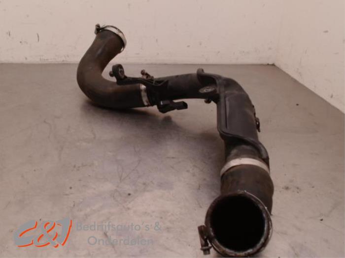 Gebrauchte Intercooler Rohr Volkswagen Caddy IV 2.0 TDI 16V DPF Preis € 15,75 Margenregelung angeboten von C&J Bedrijfsauto's & Onderdelen