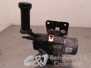 Used Power steering pump Citroen Berlingo 1.6 VTi 95 16V Price € 236,25 Margin scheme offered by C&J bedrijfsauto's & onderdelen