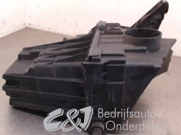 Air box from a Volkswagen Transporter T5 1.9 TDi 2007