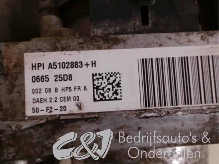 Bomba de dirección asistida de un Citroën Berlingo 1.6 Hdi, BlueHDI 75 2017