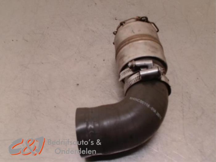 Gebrauchte Intercooler Rohr Nissan NV 400 (M9J) 2.3 dCi 135 16V Preis € 21,00 Margenregelung angeboten von C&J Bedrijfsauto's & Onderdelen