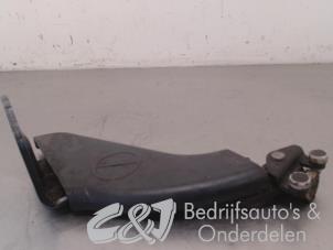 Used Sliding door roller, right Mercedes Vito (447.6) 2.2 114 CDI 16V Price € 42,00 Margin scheme offered by C&J bedrijfsauto's & onderdelen