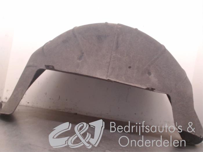 Inner wheel arch from a Mercedes-Benz Vito (447.6) 2.2 114 CDI 16V 2018