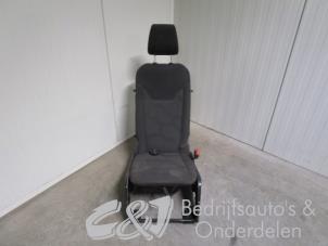 Używane Fotel prawy Ford Transit Courier 1.5 TDCi 75 Cena € 210,00 Procedura marży oferowane przez C&J bedrijfsauto's & onderdelen