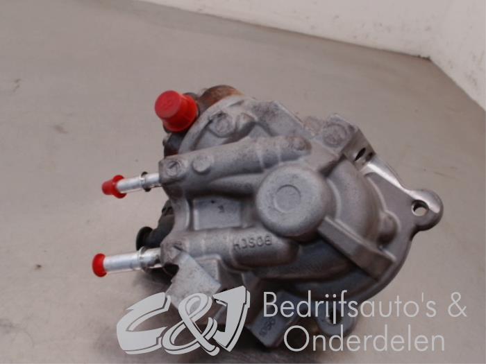 Mechaniczna pompa paliwa z Citroën Berlingo 1.6 Hdi, BlueHDI 75 2017