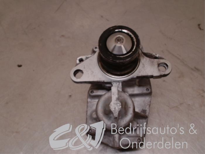 EGR valve from a Renault Trafic (1FL/2FL/3FL/4FL) 2.0 dCi 16V 145 2019