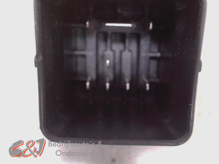 Glow plug relay Renault Trafic 2.0 dCi 16V 145 A622900130