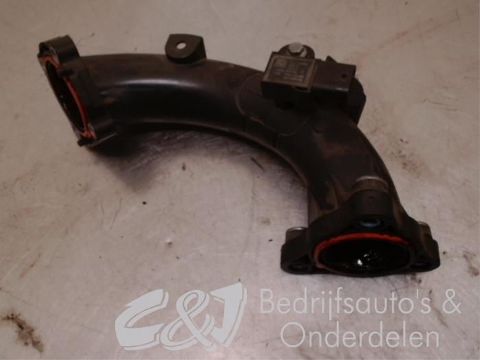 Air intake hose from a Opel Combo Cargo 1.5 CDTI 75 2019