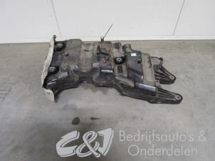 Used Adblue Tank Mercedes Vito (447.6) 2.0 116 CDI 16V Price € 472,50 Margin scheme offered by C&J bedrijfsauto's & onderdelen