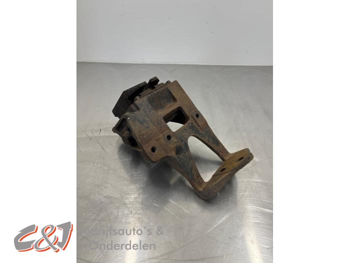 Used Engine mount Ford Transit 2.0 TDdi 16V 260S Price € 15,75 Margin scheme offered by C&J Bedrijfsauto's & Onderdelen