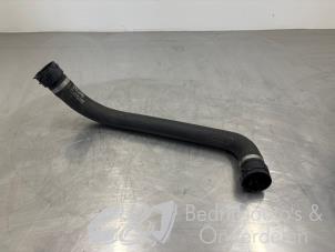 Used Radiator hose Mercedes Vito (447.6) 2.0 116 CDI 16V Price € 36,75 Margin scheme offered by C&J bedrijfsauto's & onderdelen