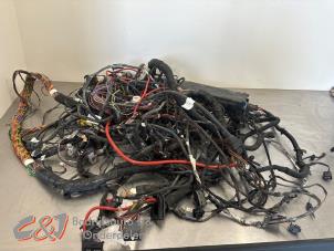 Usados Mazo de cables compartimento motor Mercedes Vito (447.6) 2.0 116 CDI 16V Precio € 525,00 Norma de margen ofrecido por C&J Bedrijfsauto's & Onderdelen