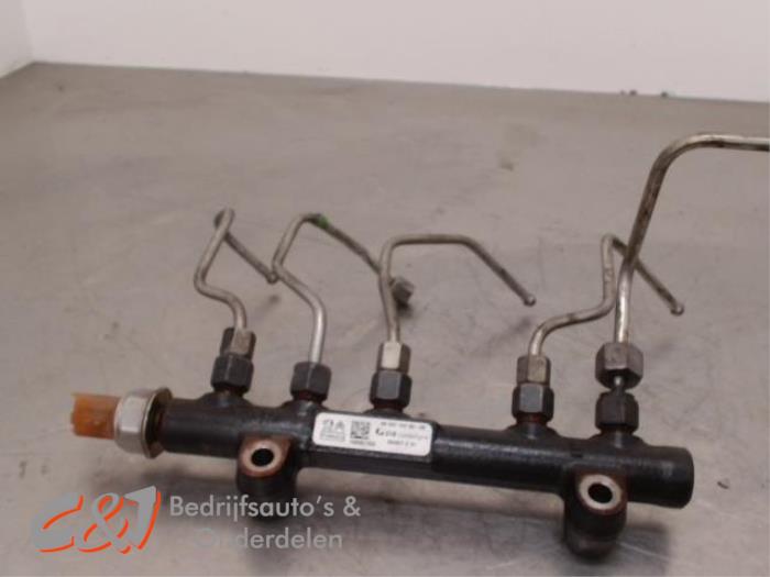 Usagé Système d'injection Ford Transit Connect (PJ2) 1.5 TDCi Prix € 21,00 Règlement à la marge proposé par C&J Bedrijfsauto's & Onderdelen