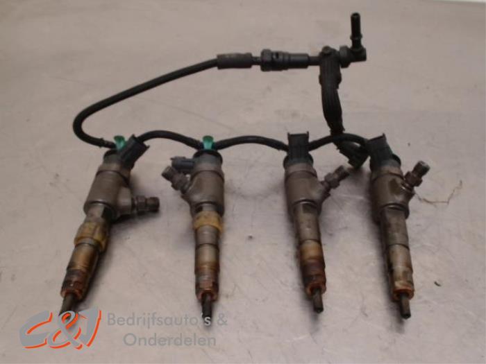 Usagé Injecteurs Ford Transit Connect (PJ2) 1.5 TDCi Prix € 78,75 Règlement à la marge proposé par C&J Bedrijfsauto's & Onderdelen