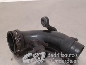 Used Air intake hose Volkswagen Crafter (SY) 2.0 TDI Price € 42,00 Margin scheme offered by C&J bedrijfsauto's & onderdelen