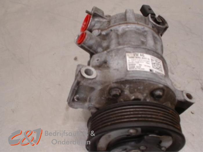 Usagé Pompe clim Volkswagen Crafter (SY) 2.0 TDI Prix € 21,00 Règlement à la marge proposé par C&J Bedrijfsauto's & Onderdelen